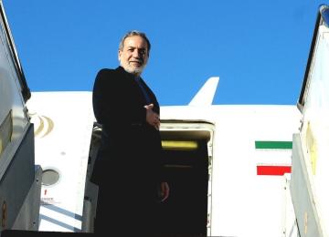 Iran’s FM Heads to France as Nuclear Tensions Rise