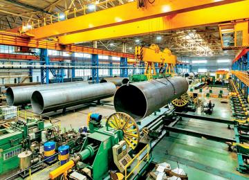 Financing Crunch Leaves Iran’s Production Starved of Cash