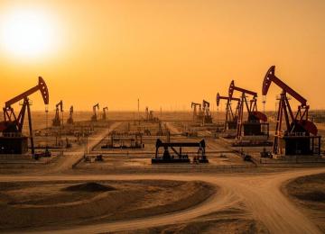 Tehran, Moscow Forge Ahead With Oil Field Deals Amid Sanctions Pressure
